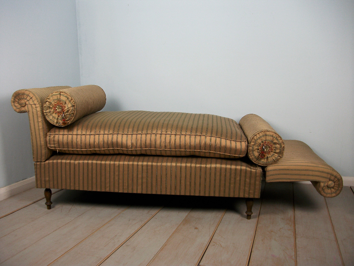 silk covered window seat daybed